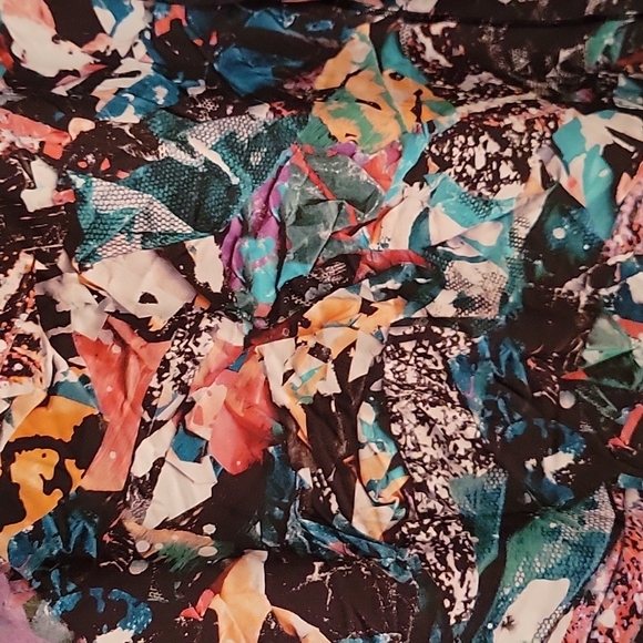 Lululemon Mulitcolor Tank Size 8 - Picture 3 of 3